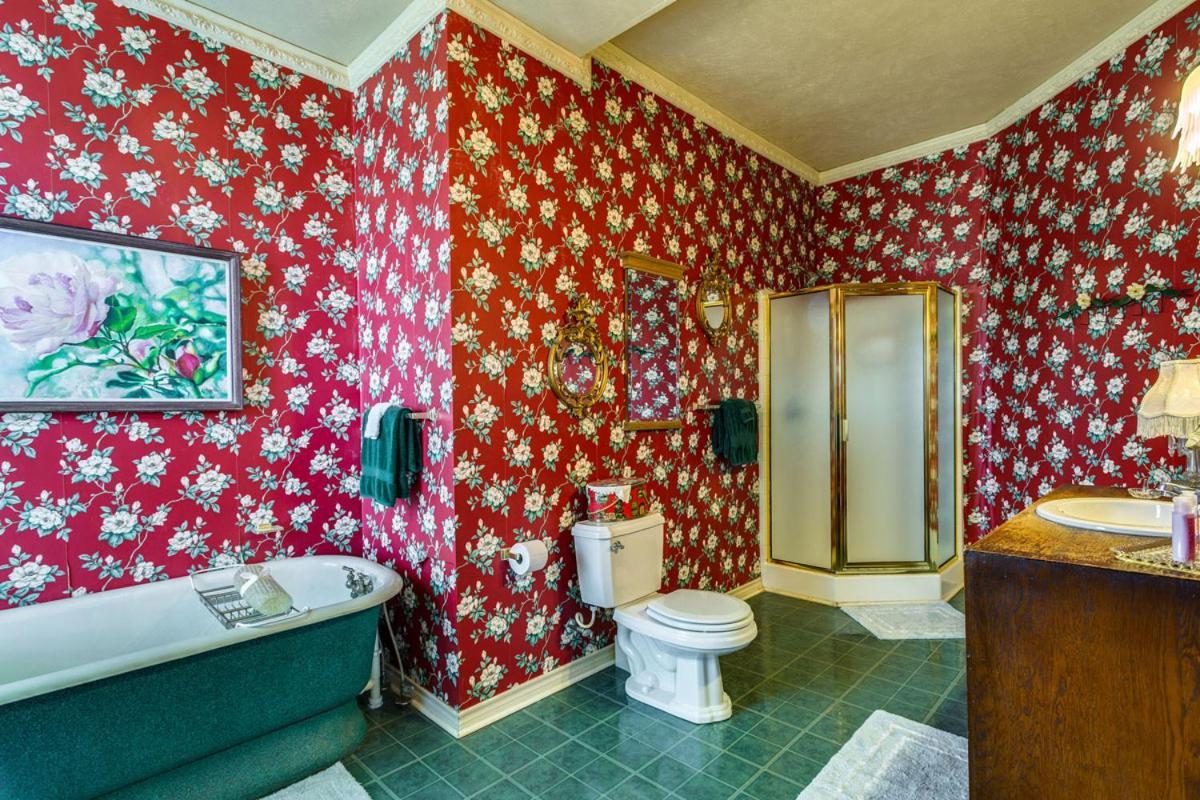 Four Winds Victorian Venue & Suites Bonham Habitación foto