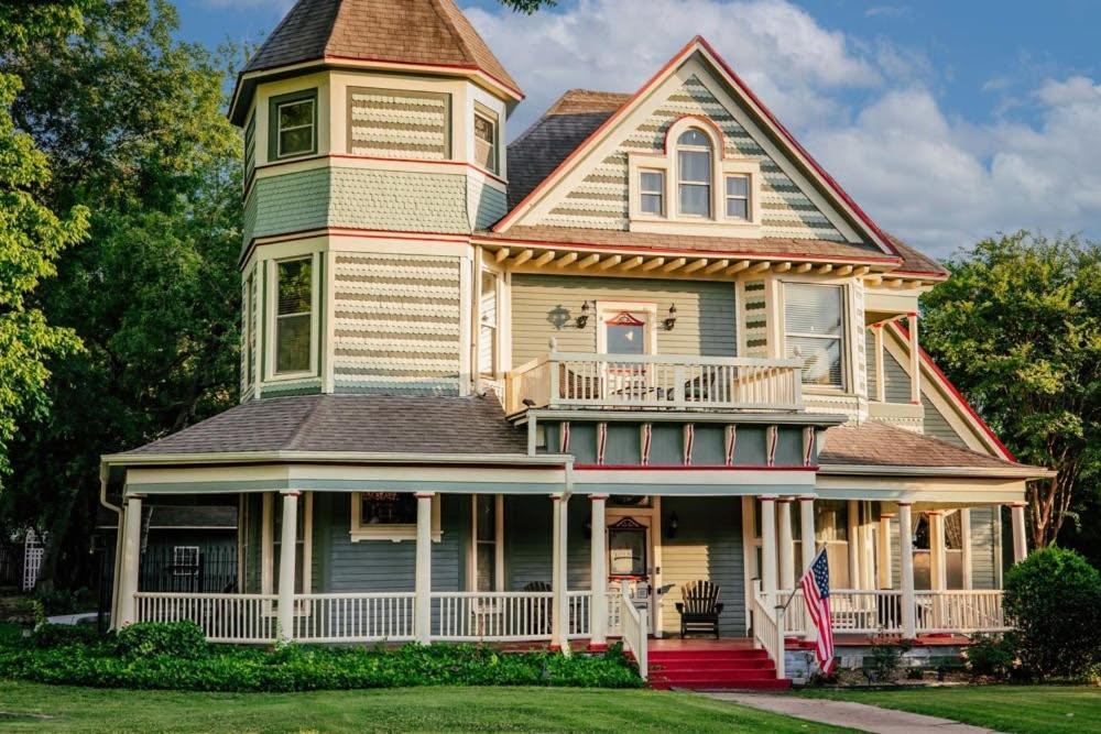 Four Winds Victorian Venue & Suites Bonham Exterior foto