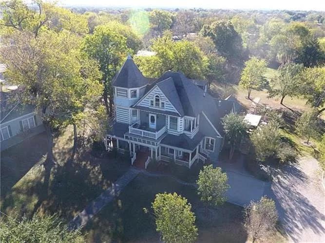 Four Winds Victorian Venue & Suites Bonham Exterior foto