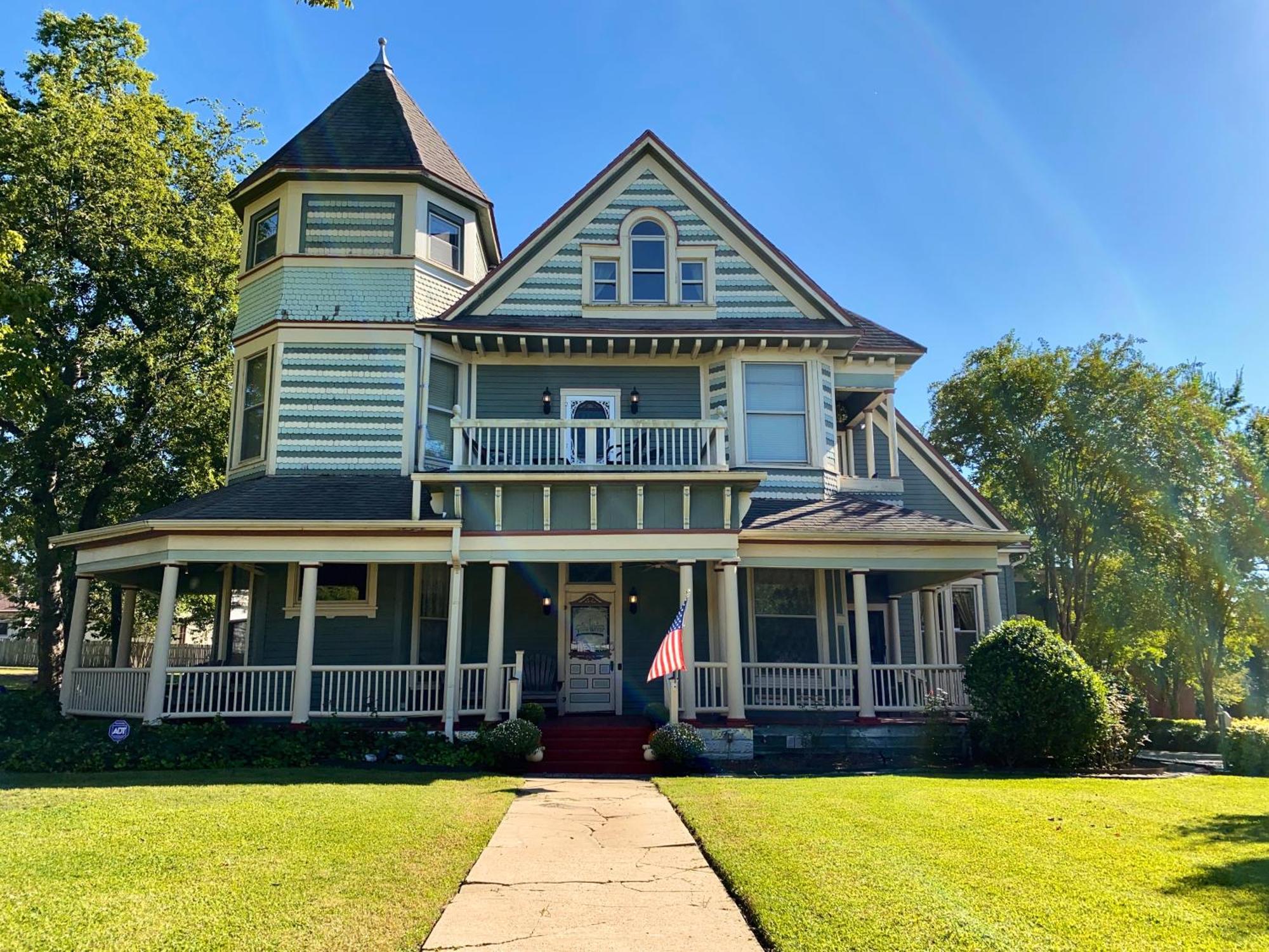 Four Winds Victorian Venue & Suites Bonham Exterior foto